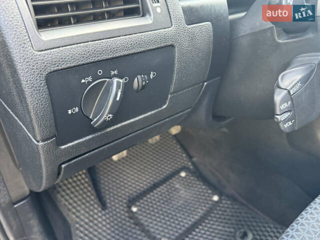 Форд Мондео 2006 в Днепре (Днепропетровске) на Automoto.ua Черный Форд Мондео, объемом двигателя 2 л и пробегом 260 тыс. км за 4700 $, фото 16 на Automoto.ua