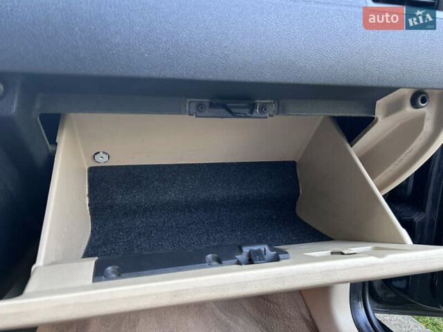 Черный Форд Мондео, объемом двигателя 1.8 л и пробегом 293 тыс. км за 4700 $, фото 24 на Automoto.ua