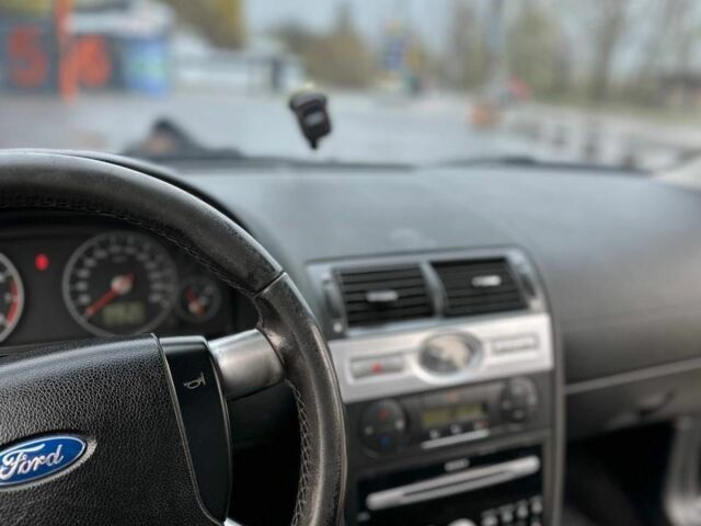 Черный Форд Мондео, объемом двигателя 2 л и пробегом 340 тыс. км за 4100 $, фото 1 на Automoto.ua