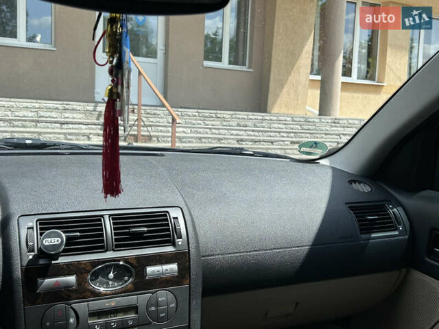 Черный Форд Мондео, объемом двигателя 1.8 л и пробегом 293 тыс. км за 4700 $, фото 19 на Automoto.ua