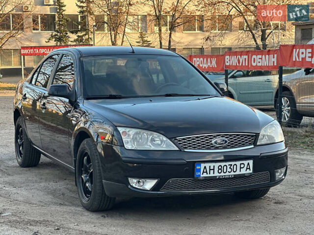 Черный Форд Мондео, объемом двигателя 2 л и пробегом 260 тыс. км за 4799 $, фото 3 на Automoto.ua