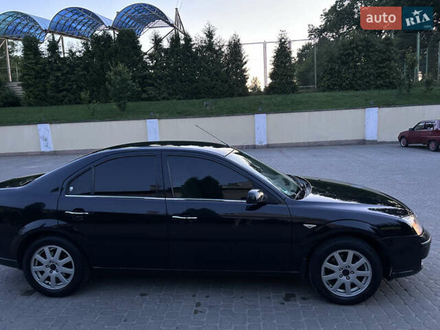 Черный Форд Мондео, объемом двигателя 1.8 л и пробегом 293 тыс. км за 4700 $, фото 3 на Automoto.ua