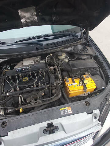 Черный Форд Мондео, объемом двигателя 2 л и пробегом 236 тыс. км за 5400 $, фото 2 на Automoto.ua