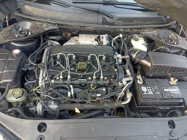 Чорний Форд Мондео, об'ємом двигуна 2 л та пробігом 270 тис. км за 4199 $, фото 11 на Automoto.ua