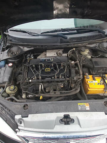 Черный Форд Мондео, объемом двигателя 2 л и пробегом 236 тыс. км за 5400 $, фото 3 на Automoto.ua