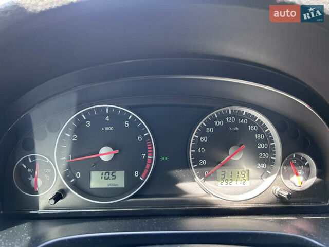 Черный Форд Мондео, объемом двигателя 1.8 л и пробегом 293 тыс. км за 4700 $, фото 31 на Automoto.ua