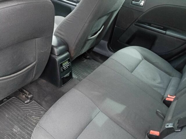 Чорний Форд Мондео, об'ємом двигуна 2 л та пробігом 270 тис. км за 4199 $, фото 7 на Automoto.ua