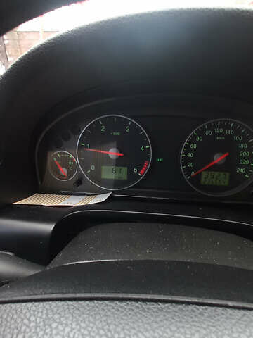 Черный Форд Мондео, объемом двигателя 2 л и пробегом 236 тыс. км за 5400 $, фото 5 на Automoto.ua