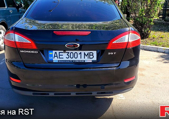 Чорний Форд Мондео, об'ємом двигуна 2.5 л та пробігом 0 тис. км за 5000 $, фото 2 на Automoto.ua