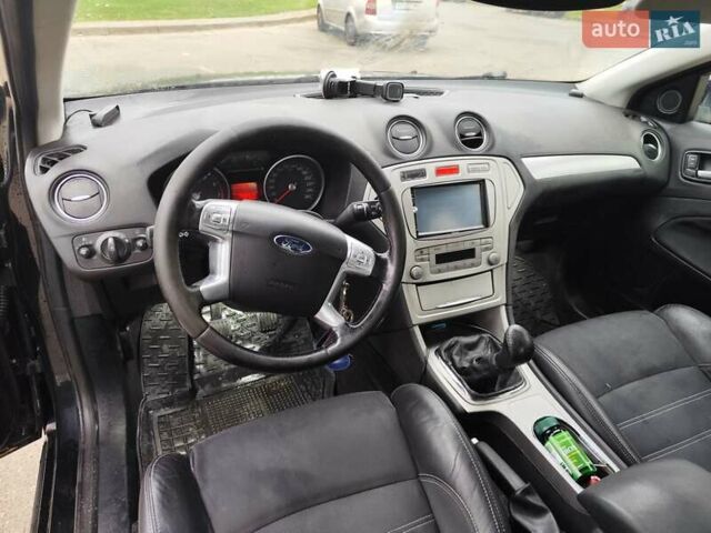 Форд Мондео 2007 в Киеве на Automoto.ua Черный Форд Мондео, объемом двигателя 2 л и пробегом 265 тыс. км за 5800 $, фото 2 на Automoto.ua