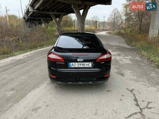 Черный Форд Мондео, объемом двигателя 1.75 л и пробегом 240 тыс. км за 3999 $, фото 5 на Automoto.ua