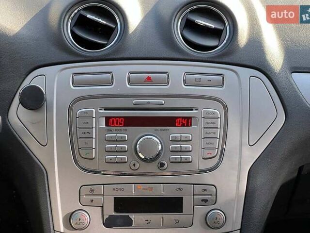 Форд Мондео 2007 в Ивано-Франковске на Automoto.ua Черный Форд Мондео, объемом двигателя 2 л и пробегом 245 тыс. км за 5800 $, фото 10 на Automoto.ua