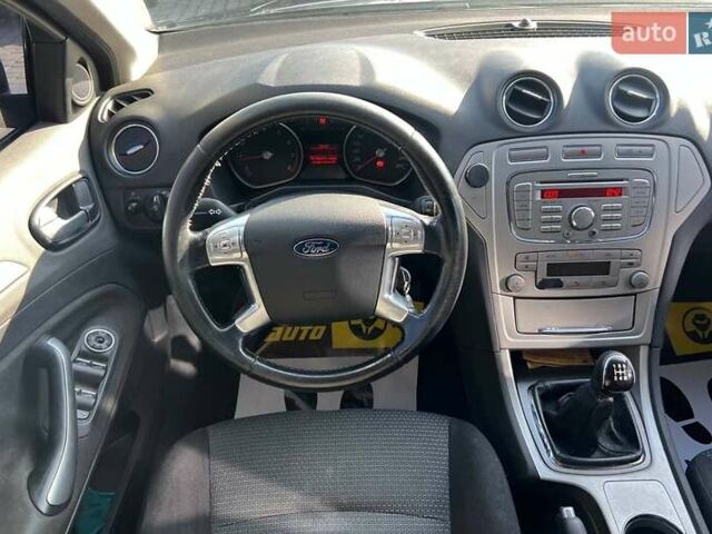 Форд Мондео 2007 в Ивано-Франковске на Automoto.ua Черный Форд Мондео, объемом двигателя 2 л и пробегом 245 тыс. км за 5800 $, фото 12 на Automoto.ua