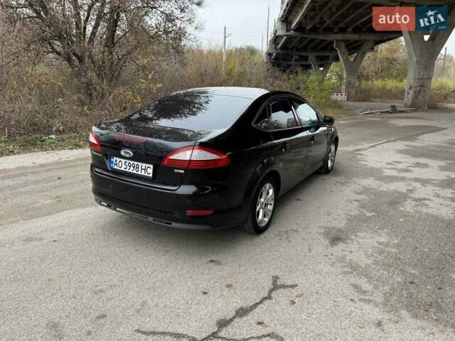 Черный Форд Мондео, объемом двигателя 1.75 л и пробегом 240 тыс. км за 3999 $, фото 13 на Automoto.ua