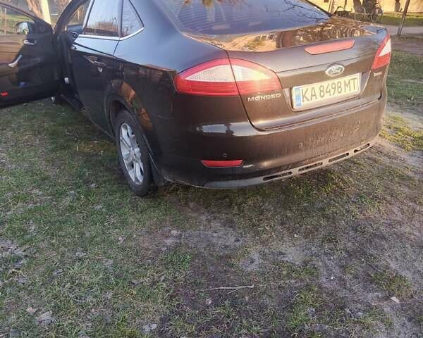 Чорний Форд Мондео, об'ємом двигуна 2.52 л та пробігом 260 тис. км за 6800 $, фото 15 на Automoto.ua