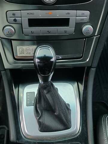 Чорний Форд Мондео, об'ємом двигуна 2.26 л та пробігом 260 тис. км за 7300 $, фото 22 на Automoto.ua