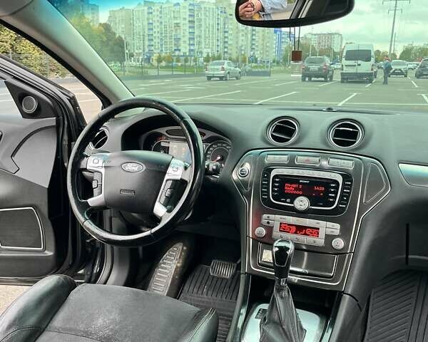 Черный Форд Мондео, объемом двигателя 2.3 л и пробегом 255 тыс. км за 7350 $, фото 4 на Automoto.ua