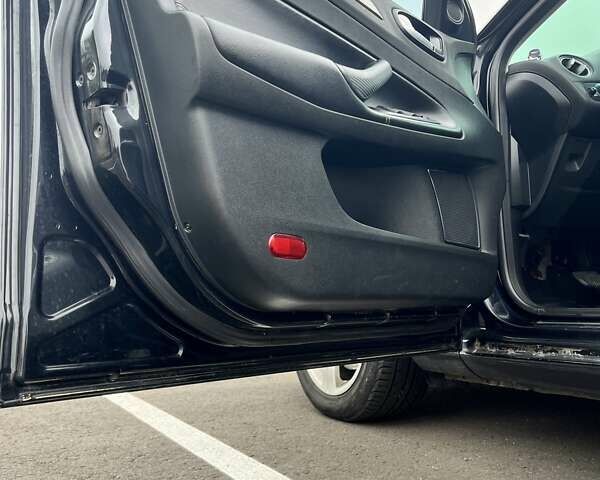 Чорний Форд Мондео, об'ємом двигуна 2.26 л та пробігом 260 тис. км за 7300 $, фото 17 на Automoto.ua