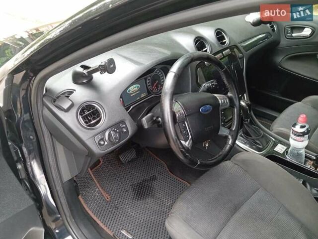 Черный Форд Мондео, объемом двигателя 2.26 л и пробегом 299 тыс. км за 6000 $, фото 2 на Automoto.ua