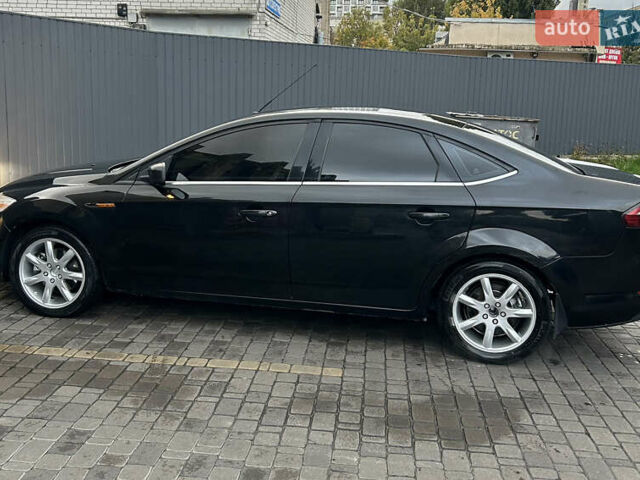 Черный Форд Мондео, объемом двигателя 2.26 л и пробегом 300 тыс. км за 5700 $, фото 6 на Automoto.ua