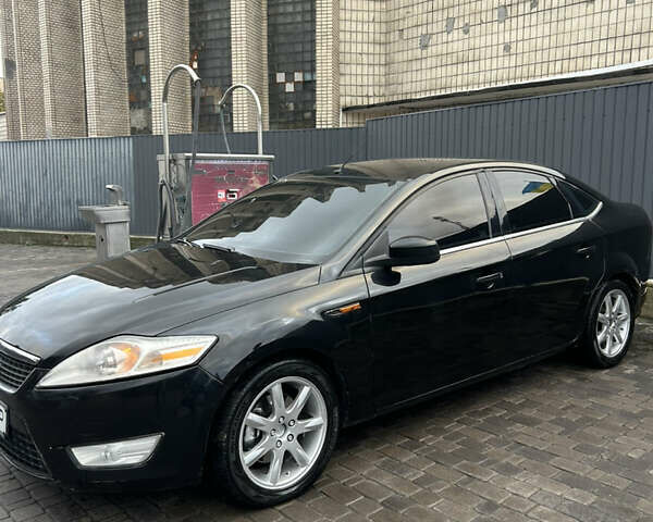 Черный Форд Мондео, объемом двигателя 2.26 л и пробегом 300 тыс. км за 5700 $, фото 2 на Automoto.ua