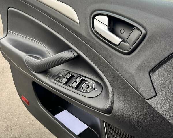 Чорний Форд Мондео, об'ємом двигуна 2.26 л та пробігом 260 тис. км за 7300 $, фото 19 на Automoto.ua