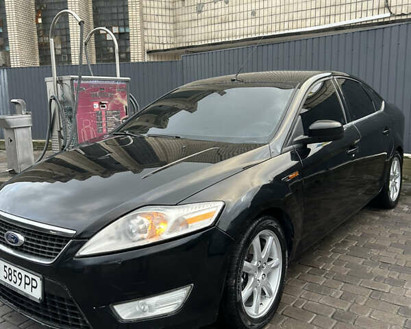 Черный Форд Мондео, объемом двигателя 2.26 л и пробегом 300 тыс. км за 5700 $, фото 3 на Automoto.ua