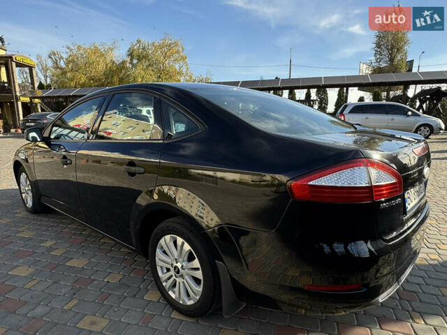 Черный Форд Мондео, объемом двигателя 1.8 л и пробегом 250 тыс. км за 5700 $, фото 3 на Automoto.ua