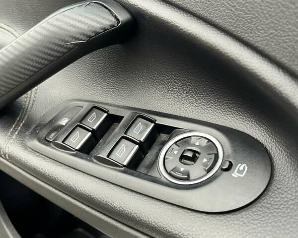 Чорний Форд Мондео, об'ємом двигуна 2.26 л та пробігом 260 тис. км за 7300 $, фото 16 на Automoto.ua