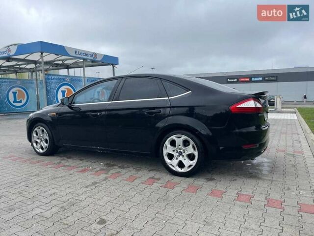 Черный Форд Мондео, объемом двигателя 2 л и пробегом 165 тыс. км за 7000 $, фото 1 на Automoto.ua
