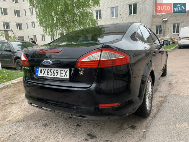Черный Форд Мондео, объемом двигателя 2 л и пробегом 209 тыс. км за 5900 $, фото 2 на Automoto.ua