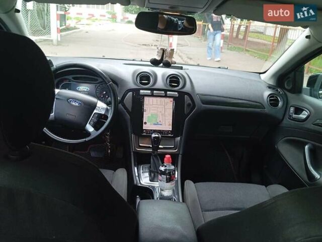 Черный Форд Мондео, объемом двигателя 2.26 л и пробегом 299 тыс. км за 6000 $, фото 4 на Automoto.ua