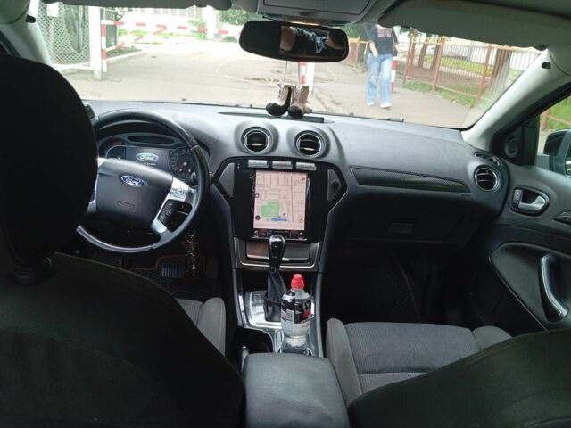 Черный Форд Мондео, объемом двигателя 2.3 л и пробегом 299 тыс. км за 5500 $, фото 5 на Automoto.ua