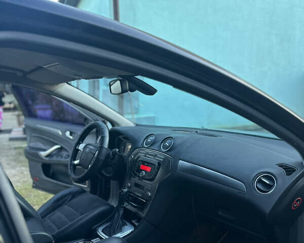 Черный Форд Мондео, объемом двигателя 2.3 л и пробегом 263 тыс. км за 6500 $, фото 5 на Automoto.ua