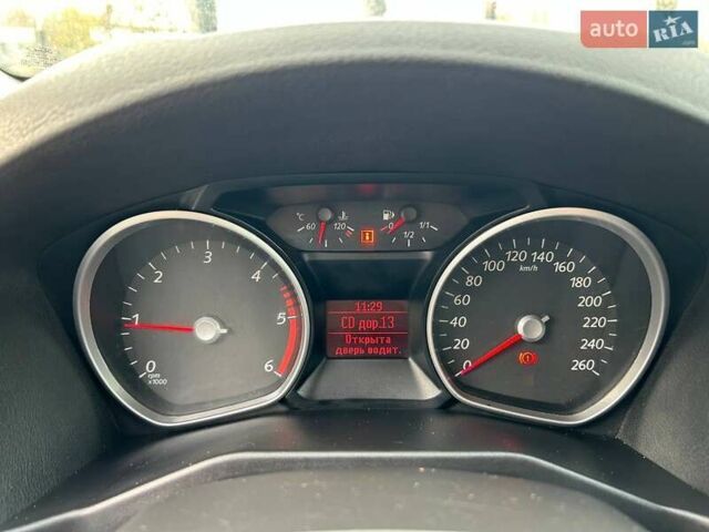 Черный Форд Мондео, объемом двигателя 1.8 л и пробегом 225 тыс. км за 6800 $, фото 17 на Automoto.ua