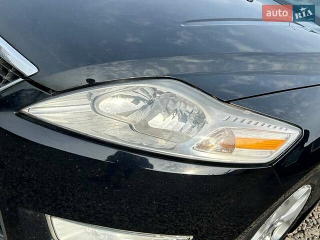 Черный Форд Мондео, объемом двигателя 1.8 л и пробегом 225 тыс. км за 6800 $, фото 7 на Automoto.ua