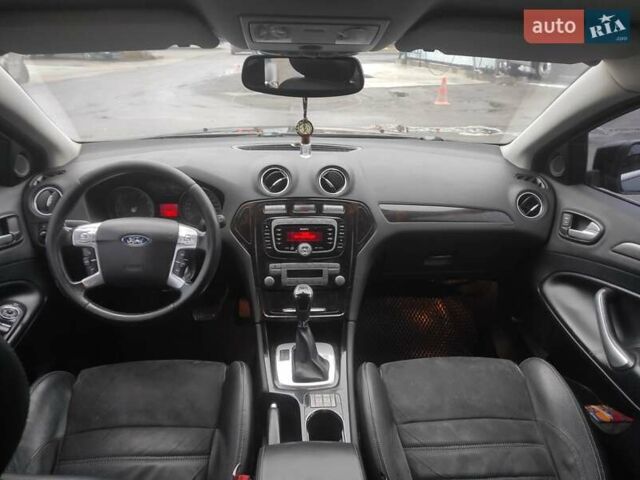 Чорний Форд Мондео, об'ємом двигуна 2.3 л та пробігом 233 тис. км за 7000 $, фото 9 на Automoto.ua