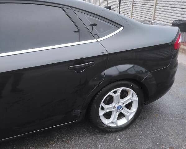 Чорний Форд Мондео, об'ємом двигуна 2.3 л та пробігом 233 тис. км за 7000 $, фото 3 на Automoto.ua