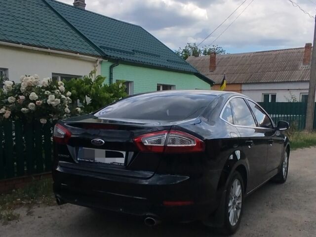 Чорний Форд Мондео, об'ємом двигуна 2 л та пробігом 236 тис. км за 7900 $, фото 2 на Automoto.ua