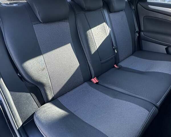 Черный Форд Мондео, объемом двигателя 1.6 л и пробегом 152 тыс. км за 5999 $, фото 19 на Automoto.ua