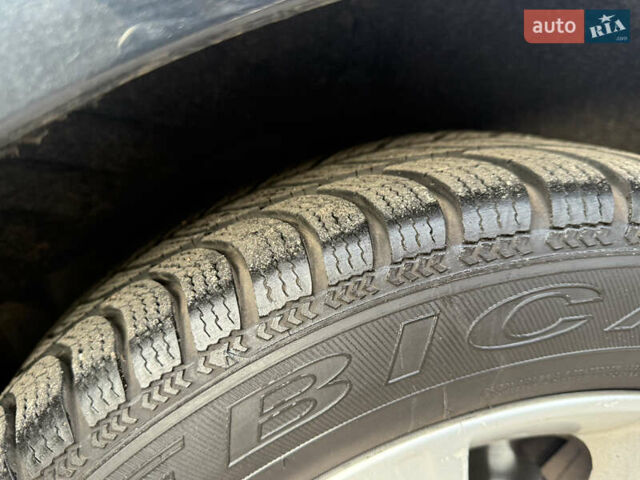 Черный Форд Мондео, объемом двигателя 2 л и пробегом 270 тыс. км за 5200 $, фото 12 на Automoto.ua