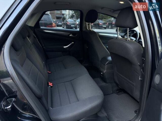 Черный Форд Мондео, объемом двигателя 2 л и пробегом 202 тыс. км за 8500 $, фото 11 на Automoto.ua