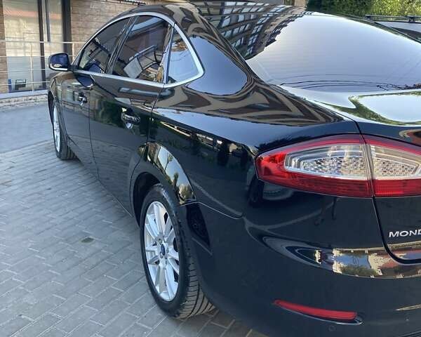 Черный Форд Мондео, объемом двигателя 1.98 л и пробегом 67 тыс. км за 12100 $, фото 18 на Automoto.ua