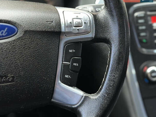 Черный Форд Мондео, объемом двигателя 2 л и пробегом 330 тыс. км за 7190 $, фото 20 на Automoto.ua