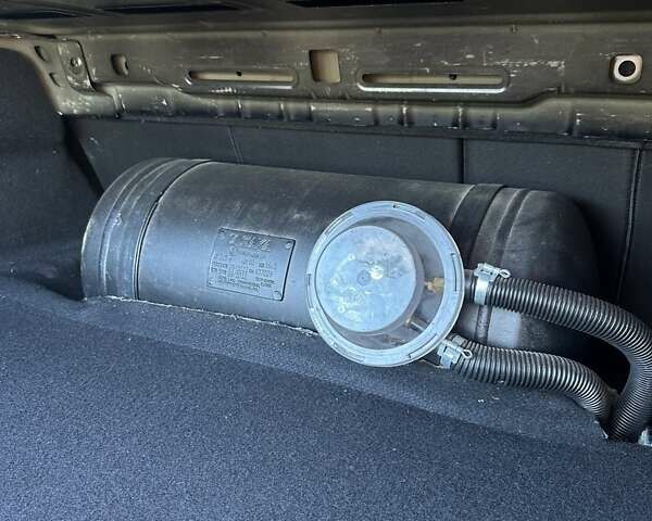 Черный Форд Мондео, объемом двигателя 1.6 л и пробегом 152 тыс. км за 5999 $, фото 10 на Automoto.ua