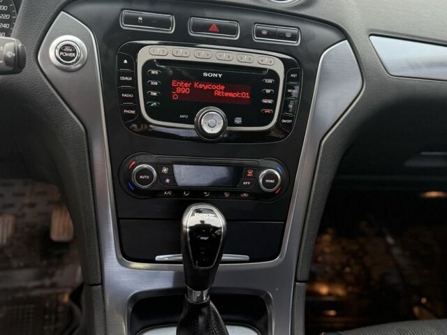 Черный Форд Мондео, объемом двигателя 2 л и пробегом 270 тыс. км за 5200 $, фото 6 на Automoto.ua