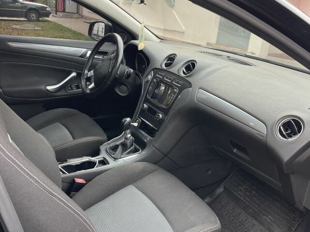 Чорний Форд Мондео, об'ємом двигуна 1.6 л та пробігом 185 тис. км за 7850 $, фото 9 на Automoto.ua