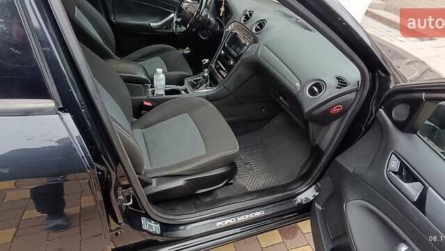 Черный Форд Мондео, объемом двигателя 2 л и пробегом 280 тыс. км за 8700 $, фото 7 на Automoto.ua