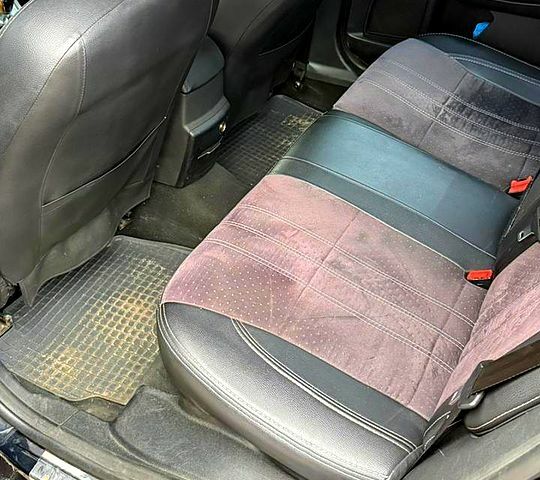 Черный Форд Мондео, объемом двигателя 1.6 л и пробегом 510 тыс. км за 6000 $, фото 4 на Automoto.ua