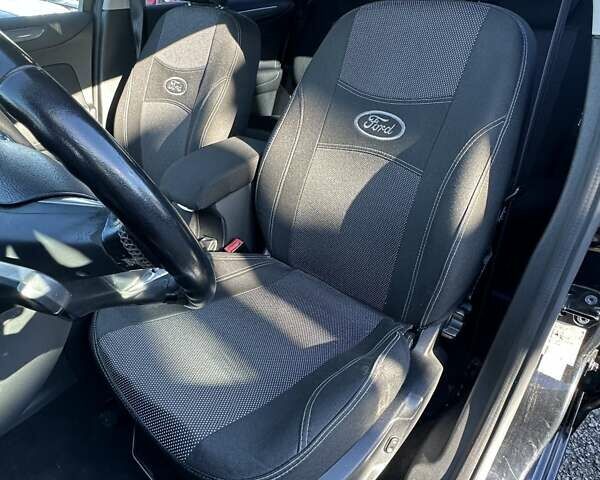 Черный Форд Мондео, объемом двигателя 1.6 л и пробегом 152 тыс. км за 5999 $, фото 12 на Automoto.ua